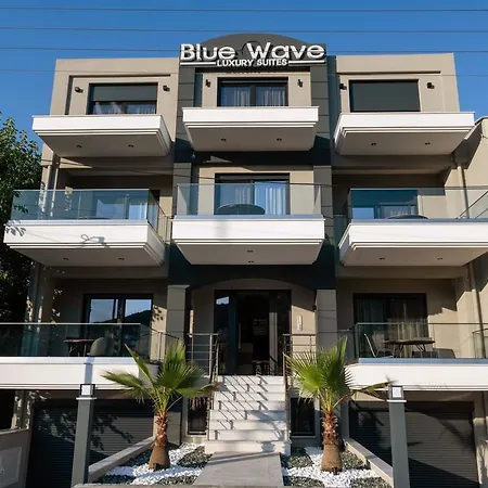 Blue Wave Luxury Nea Iraklitsa