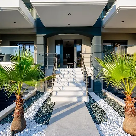 Aparthotel Blue Wave Luxury Nea Iraklitsa