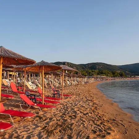 Blue Wave Luxury Apartahotel 4*