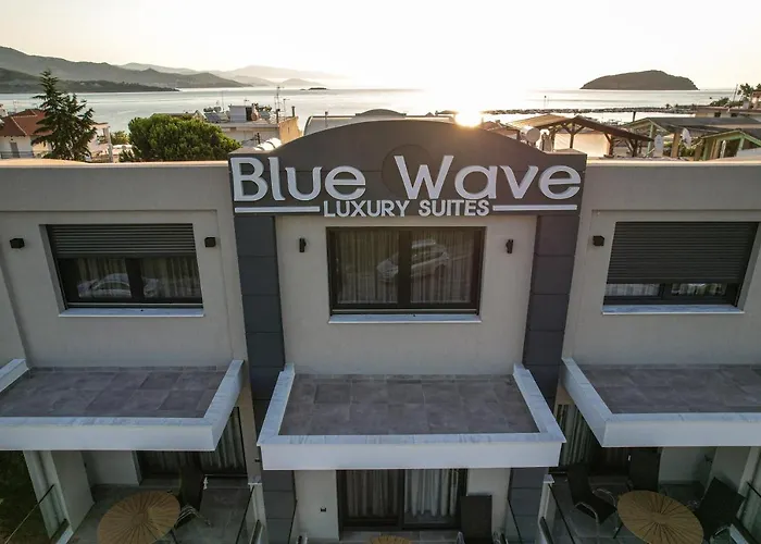 Blue Wave Luxury Apart Otel 4*