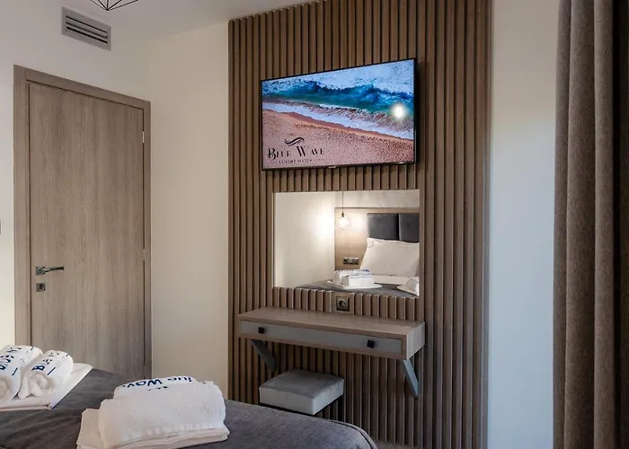 Blue Wave Luxury Apart Otel Nea Iraklitsa